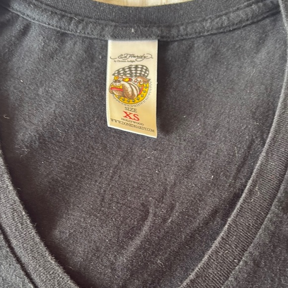 Ed Hardy Black V-Neck Women's Top - Picture 2 of 8